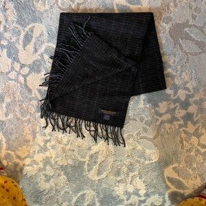 Elegant Black Wool Scarf